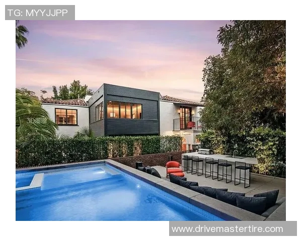 游泳池周边设计与景观打造，营造健康休闲生活空间